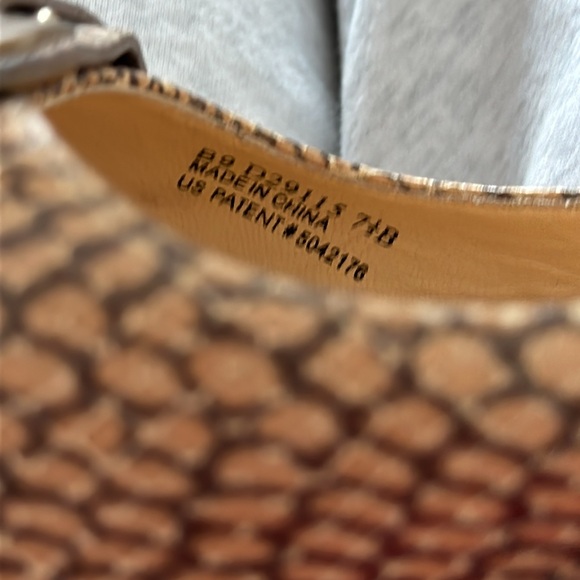 Cole Haan Snakeskin Kitten Heels 7.5 - Picture 11 of 12